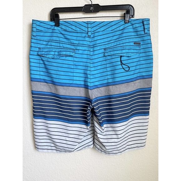 Quicksilver Mens Blue Striped Board Shorts XL Polyester Drawstring Preowned - Picture 5 of 12